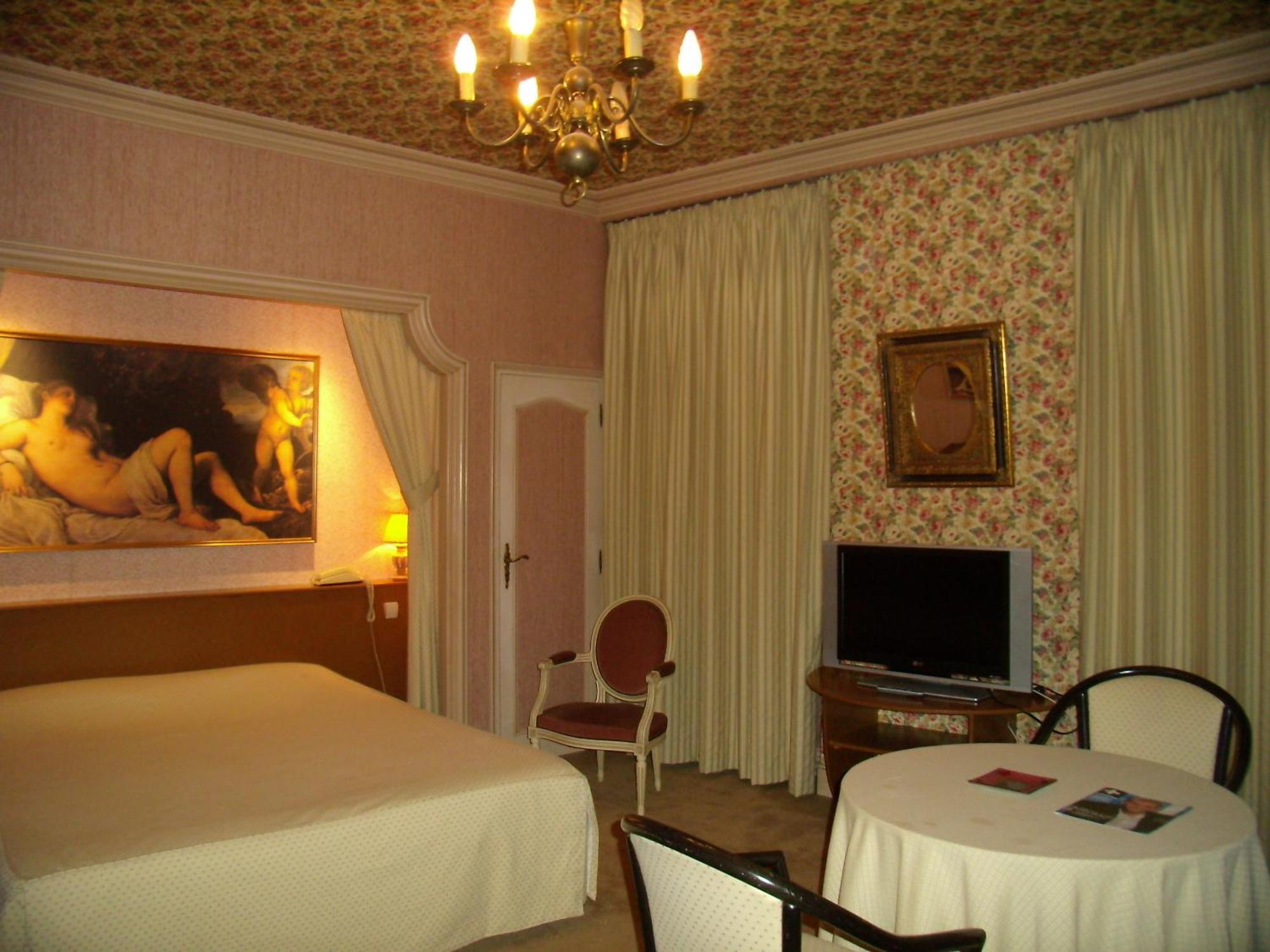 Hotel Chiffre Albi Exterior photo