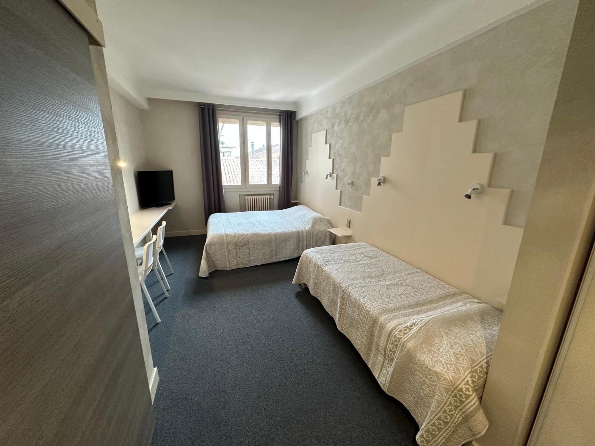 Hotel Chiffre Albi Room photo
