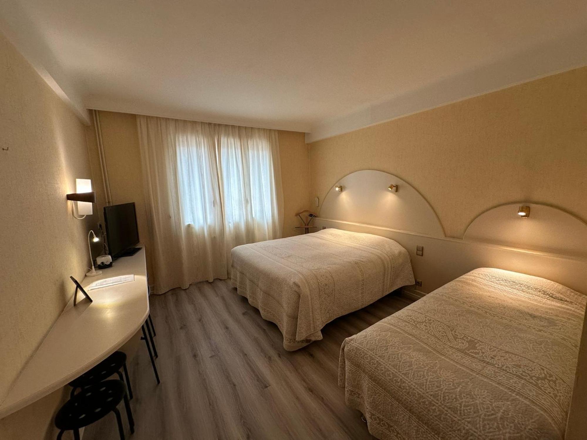 Hotel Chiffre Albi Room photo