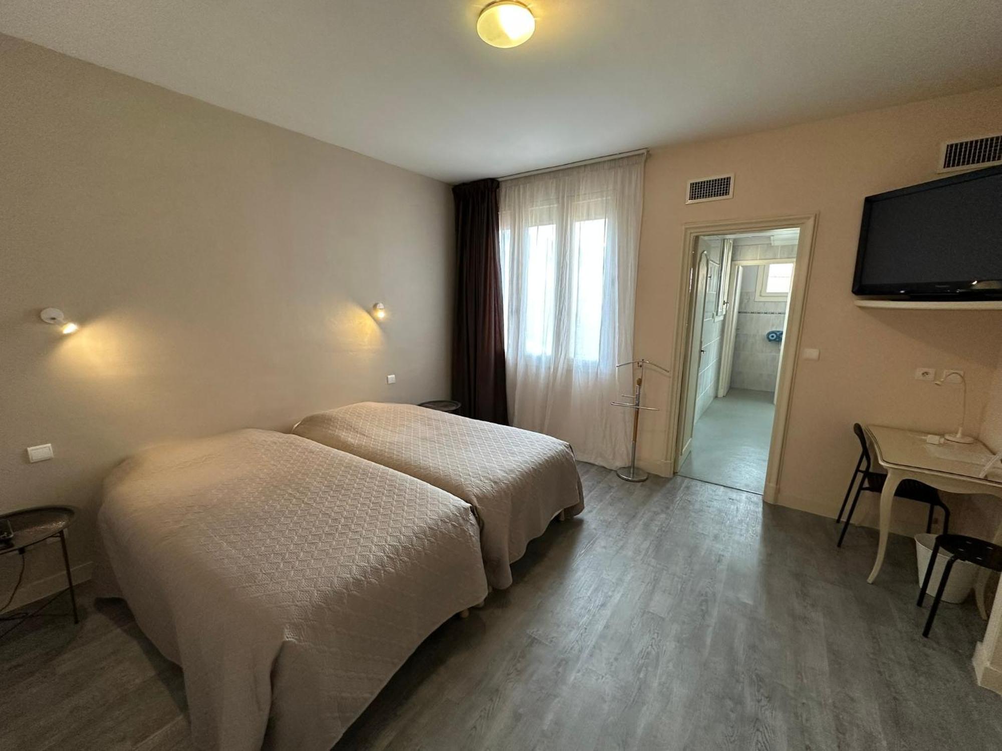 Hotel Chiffre Albi Exterior photo
