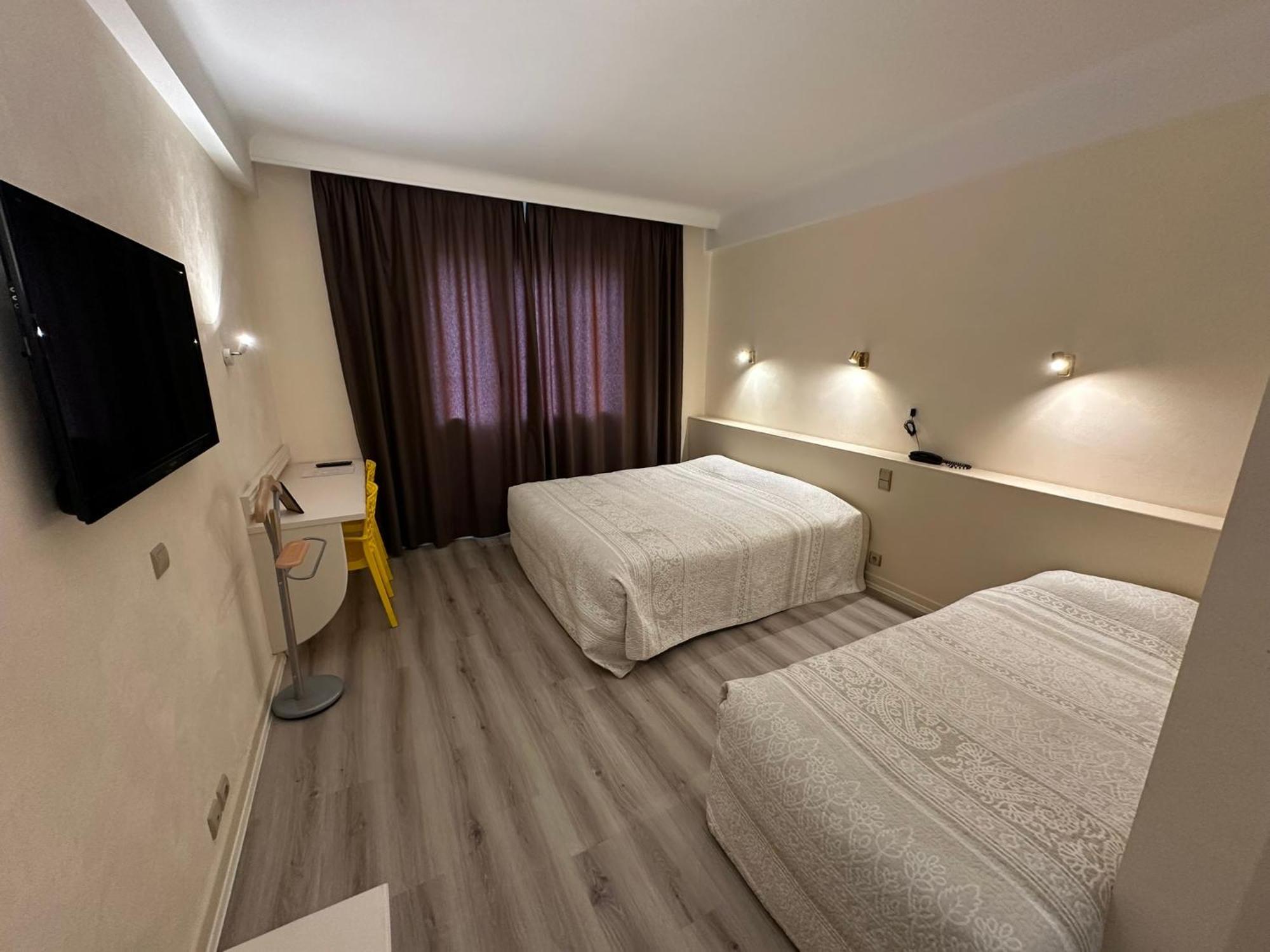 Hotel Chiffre Albi Exterior photo