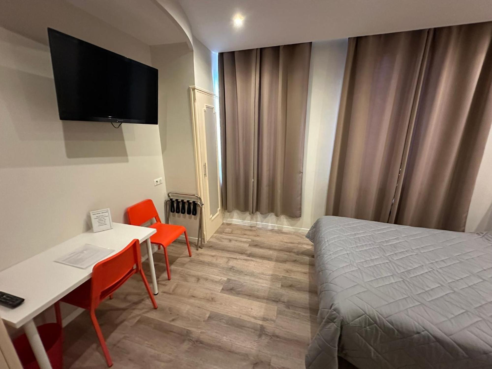 Hotel Chiffre Albi Exterior photo